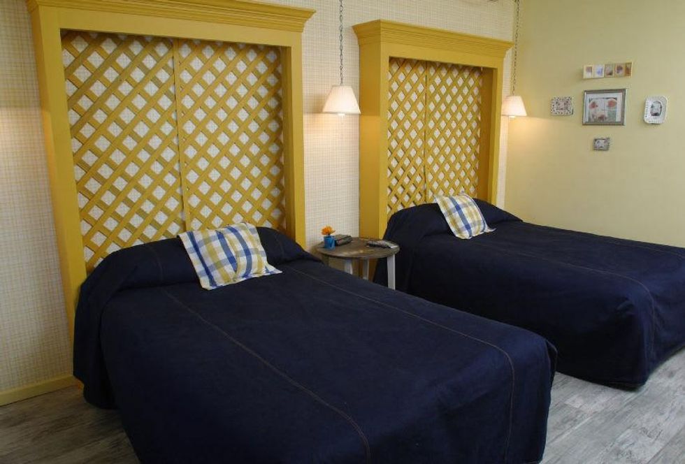 Jayme Farmer's Daugher Hotel August 2013 guest room with twin beds