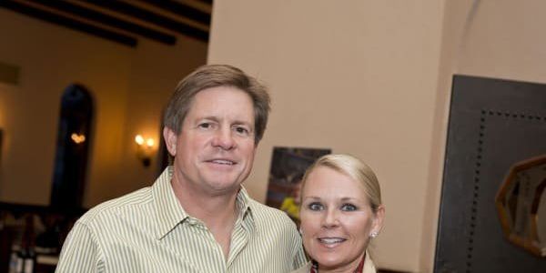 Local billionaires Jeffery Hildebrand and Tilman Fertitta top list of richest in Houston, per Forbes - Vimarsana News
