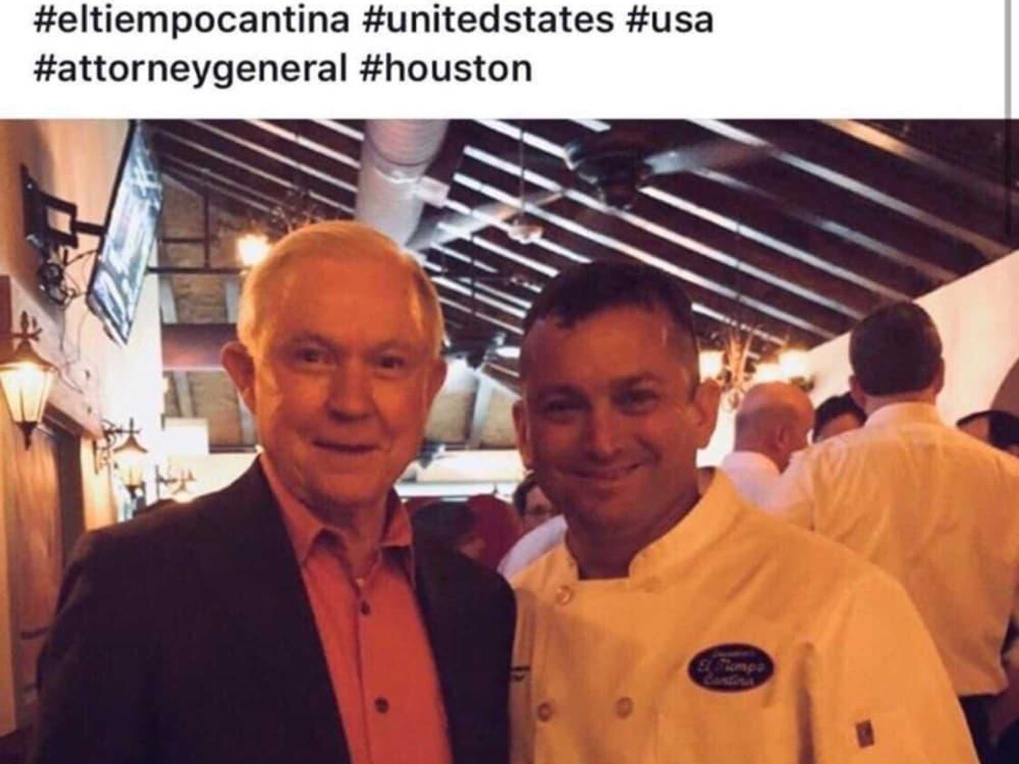 Jeff Sessions El Tiempo Cantina