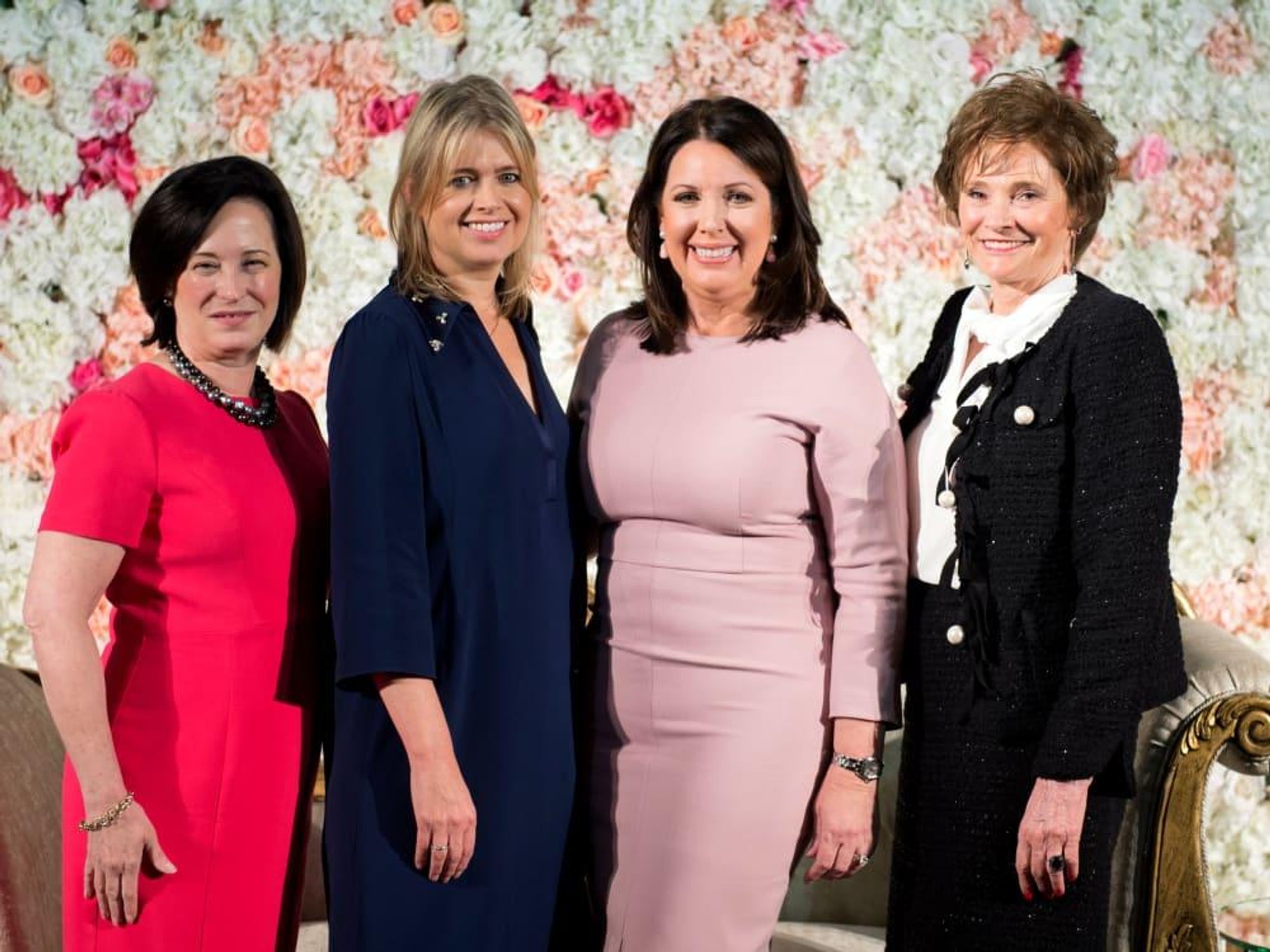 Jenny Packham Bobbie Nau Julie Roberts