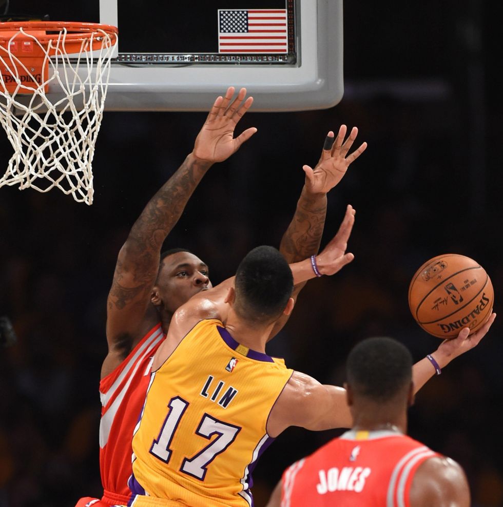 Jeremy Lin rim Lakers