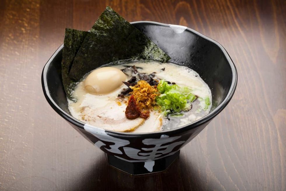 Jinya Ramen tonkotsu black ramen