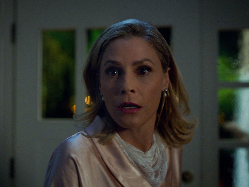 Julie Bowen in Totally Killer
