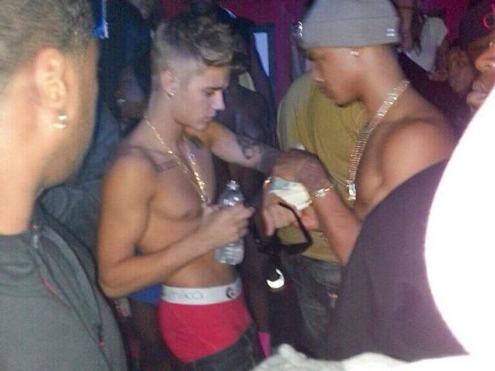 Justin Bieber at strip club in Houston October 2013