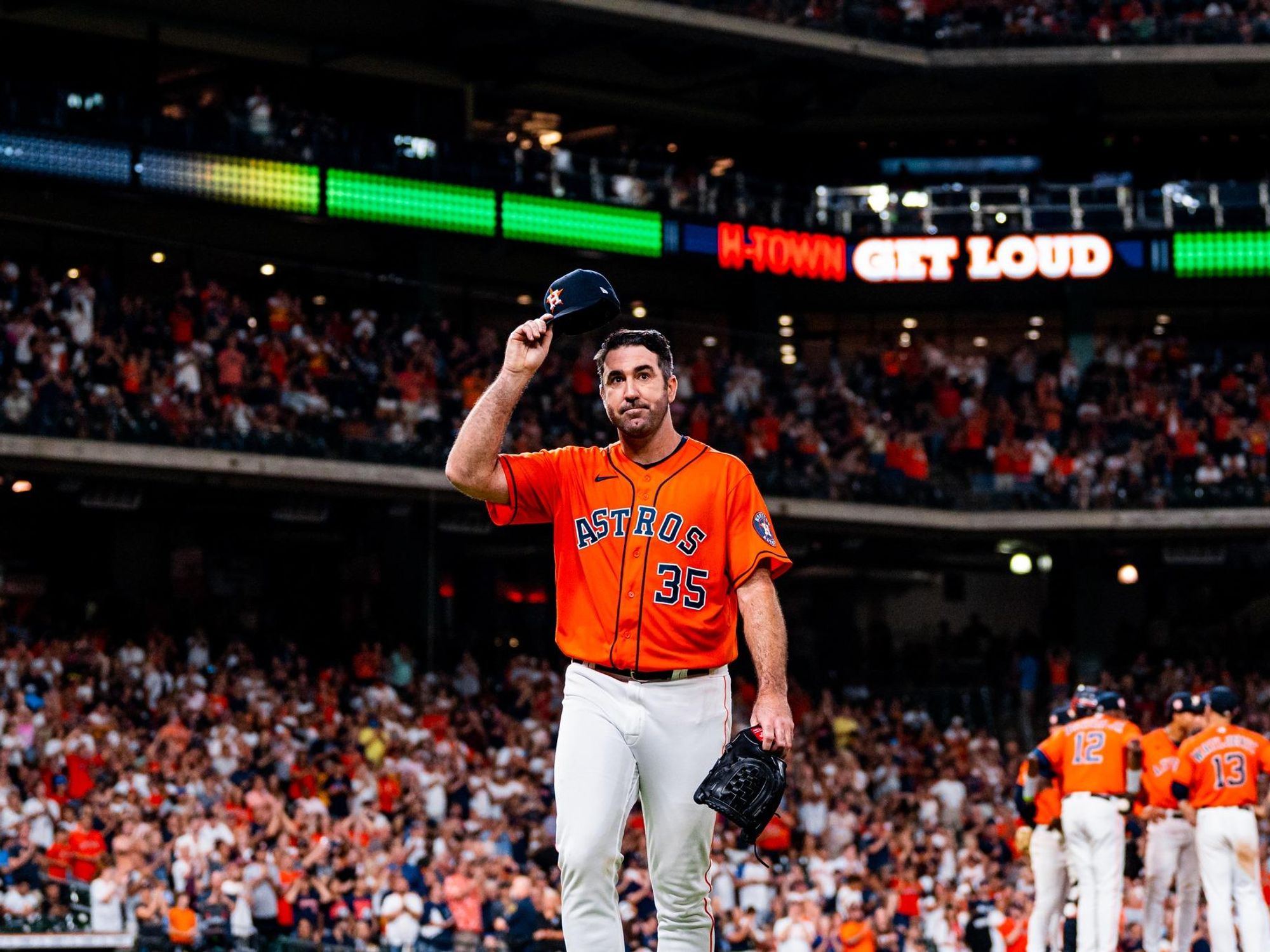 Justin Verlander hat tip Houston Astros