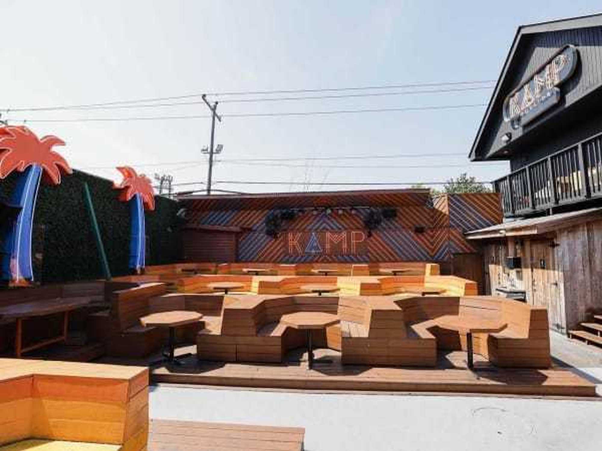 Kamp Houston patio