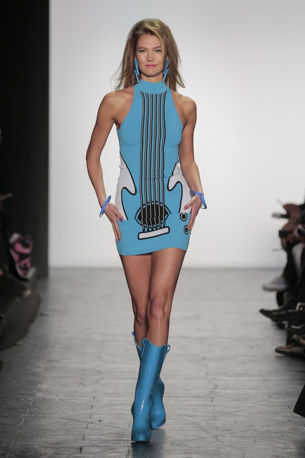 Karlie Kloss in Jeremy Scott fall fashion show