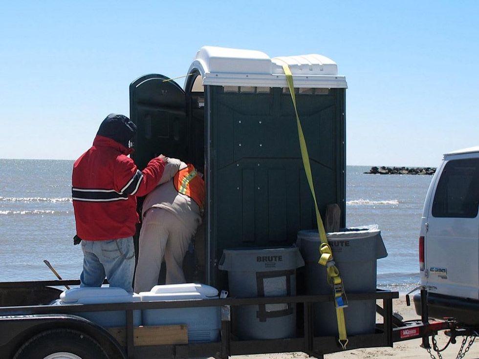 Katie Louisiana Revisited part 6 May 2013 \u201cFollowing behind were several vehicles, one of which apppeared to be pulling a port-a-can.\u201d