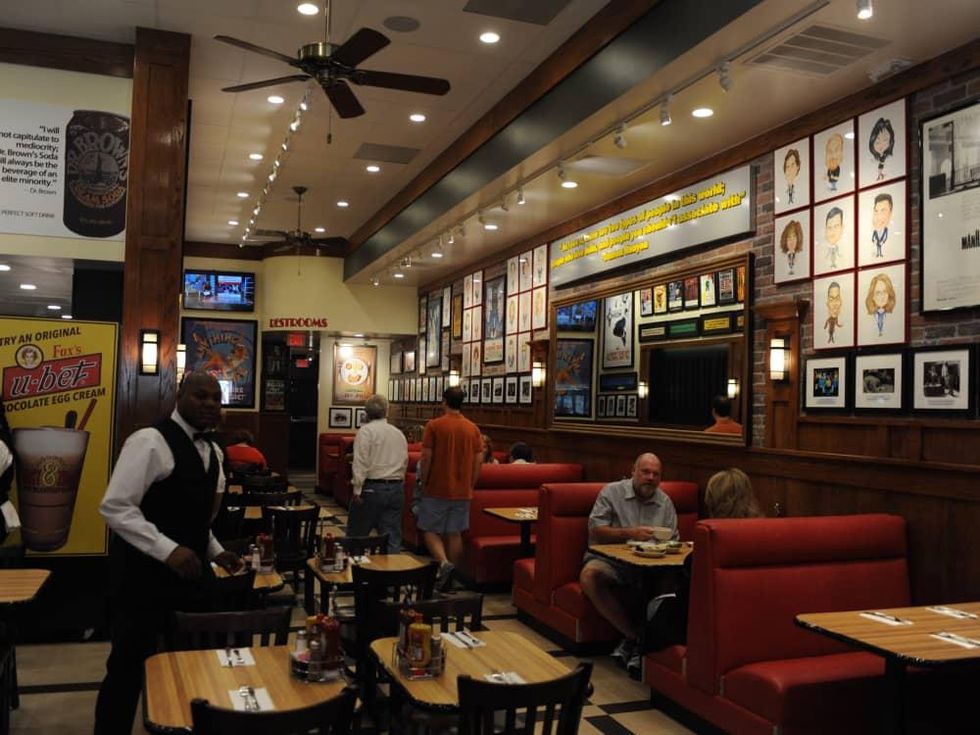 Kenny & Ziggy's West University interior