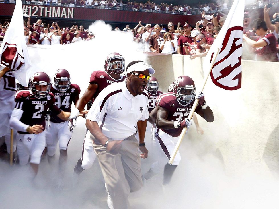Kevin Sumlin tunnel
