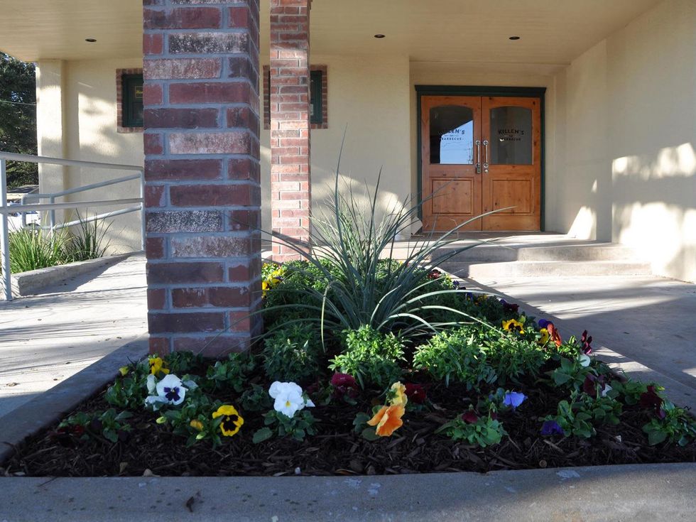 Killen's BBQ barbecue exterior day pre-opening February 2014