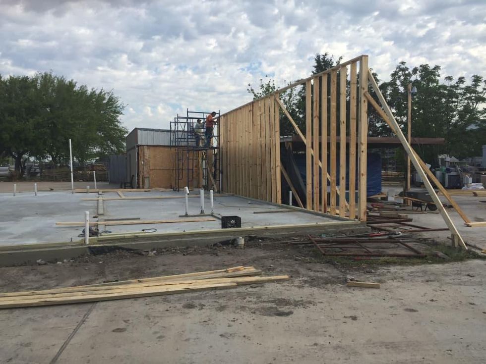 Killen's Burger framing