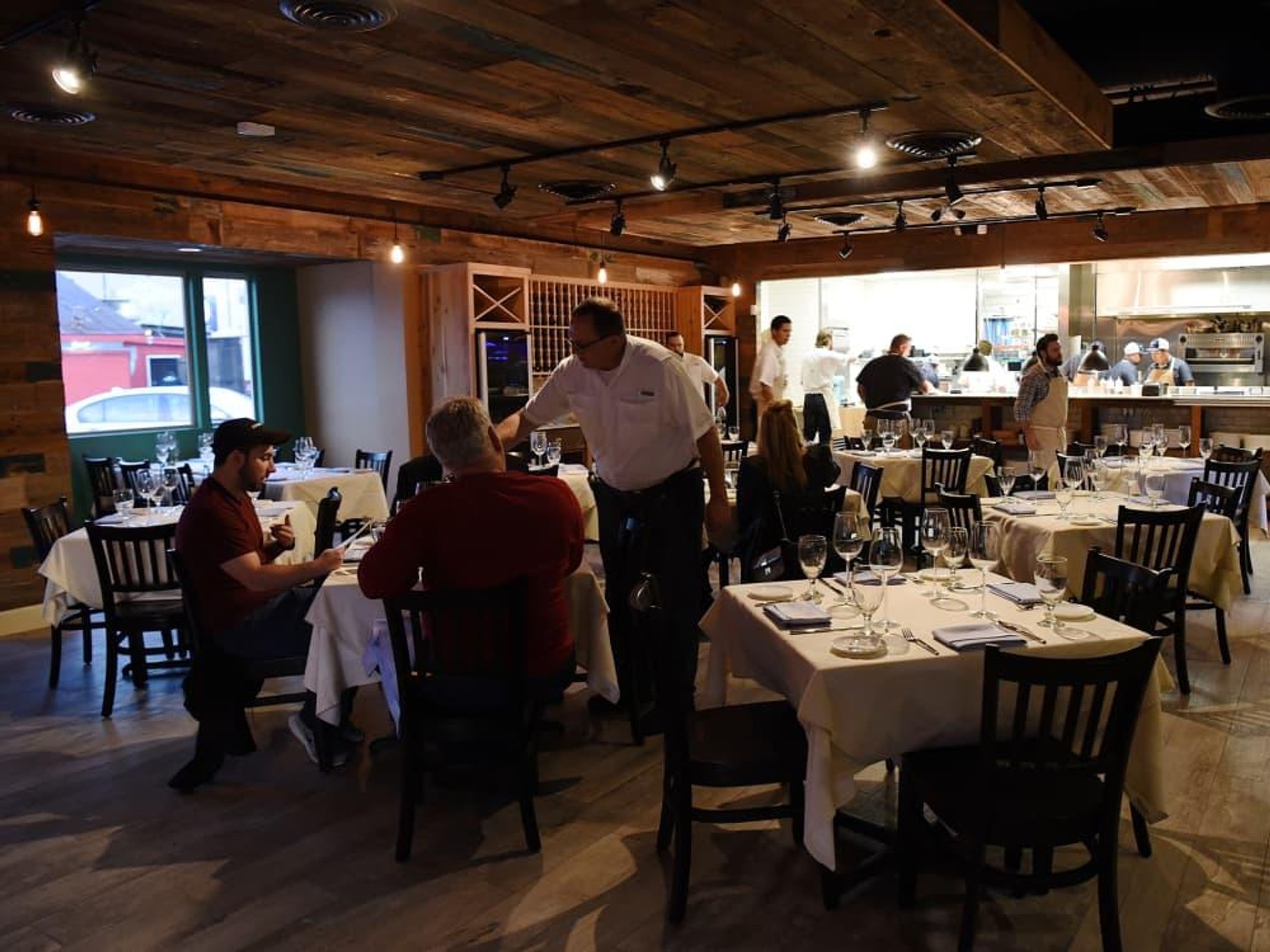 Killen's STQ interior