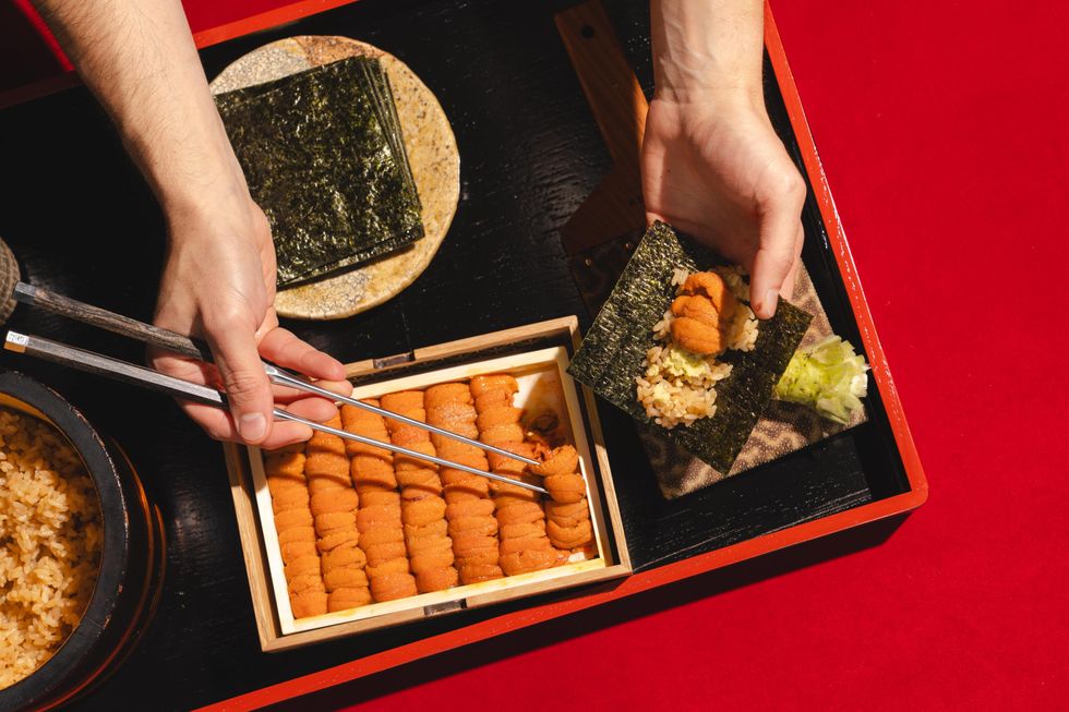 Kira restaurant hand roll