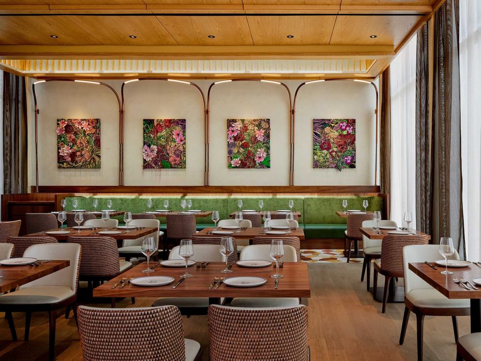 Kirkwood restaurant interior sunroom artwork