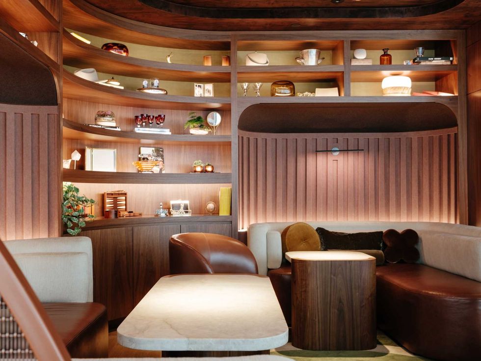 Kirkwood restaurant lounge interior