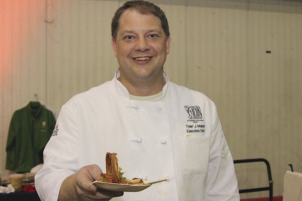 Kiss My Grits Line & Lariat Tyler Malson