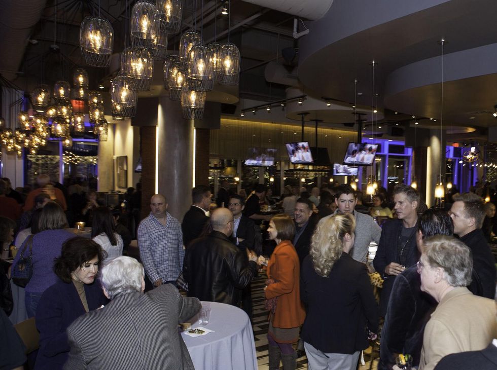 Kona Grill The Woodlands_Chow served_December 2013