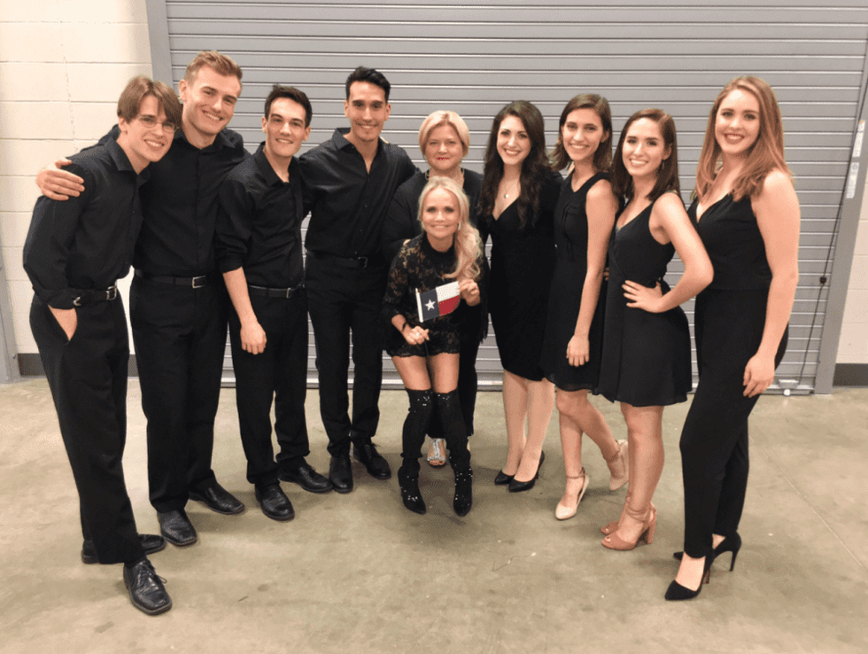 Kristin Chenoweth backstage at Smart Financial Centre with singes