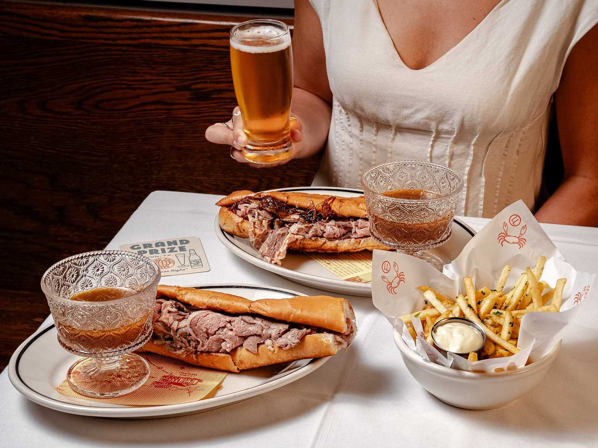 La Lucha french dip sandwich