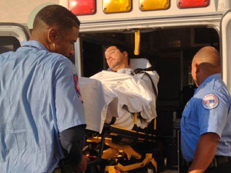 La Mafia Oscar De La Rosa in ambulance May 2013