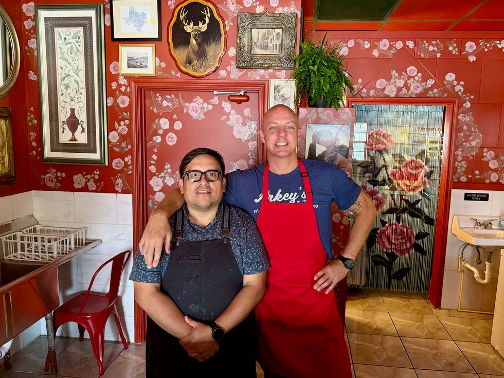 La Rosa Fernando Rios Mike Sammons