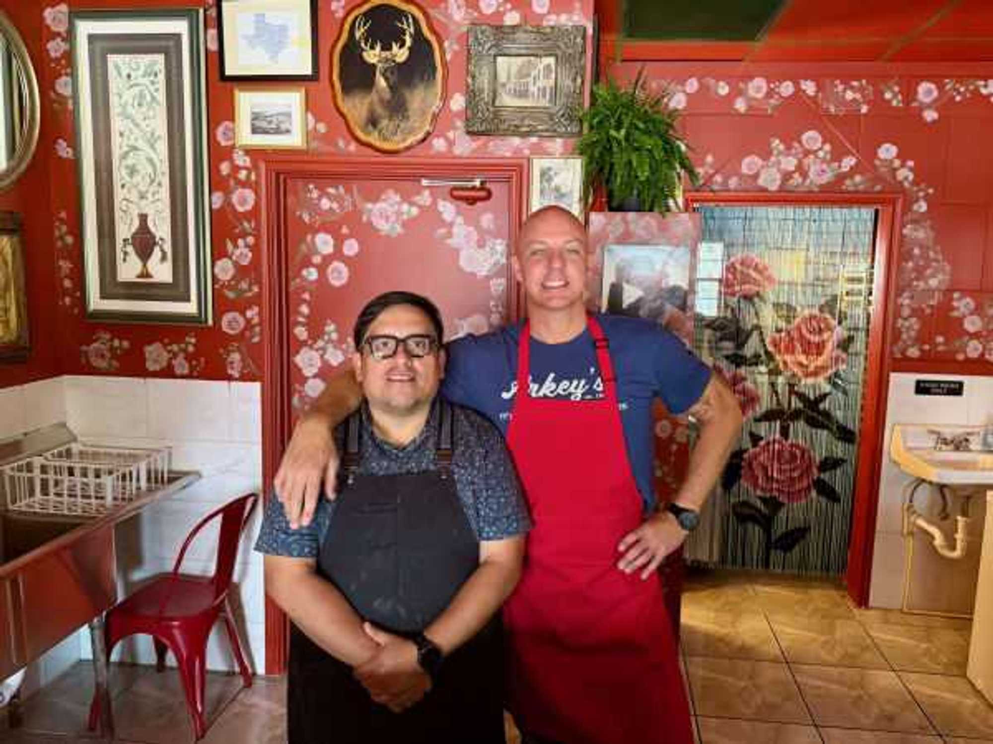 La Rosa Fernando Rios Mike Sammons