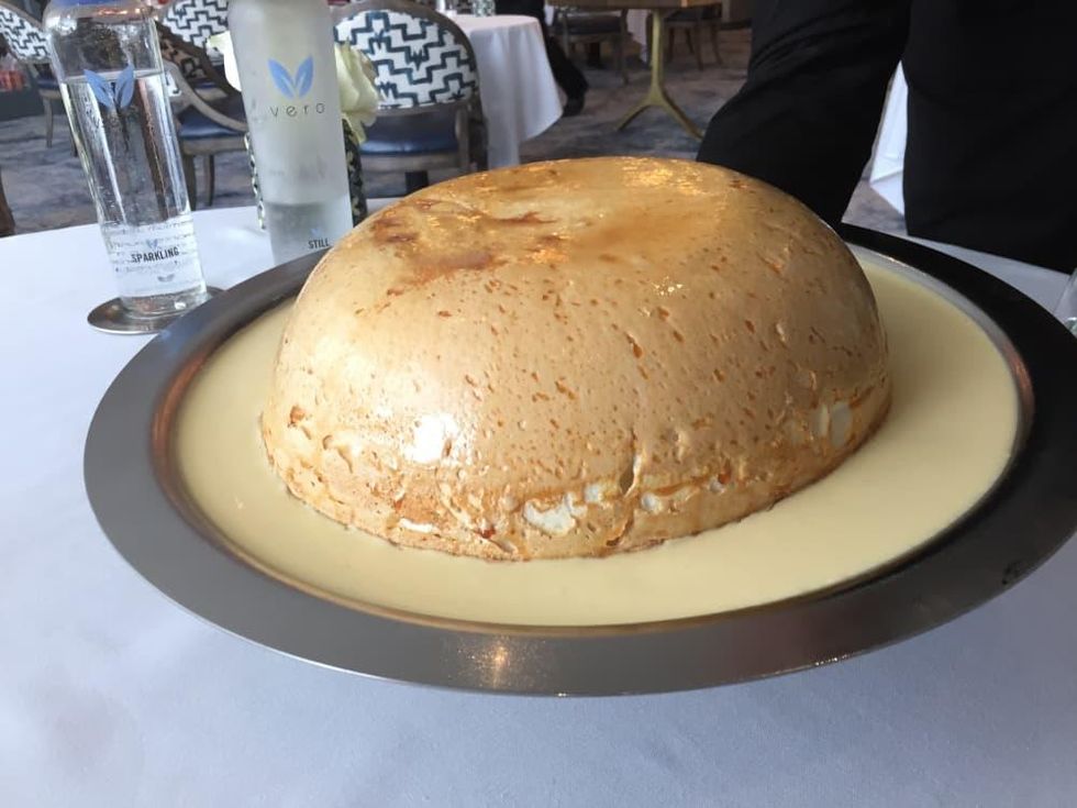 La Table floating island