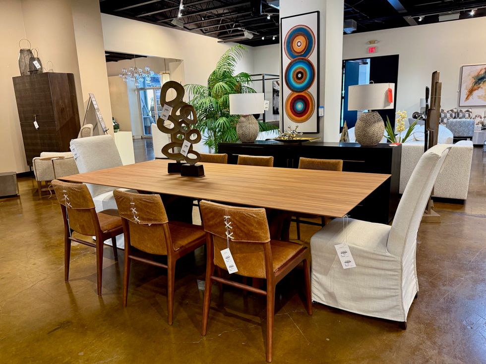 Ladco Uultis dining set