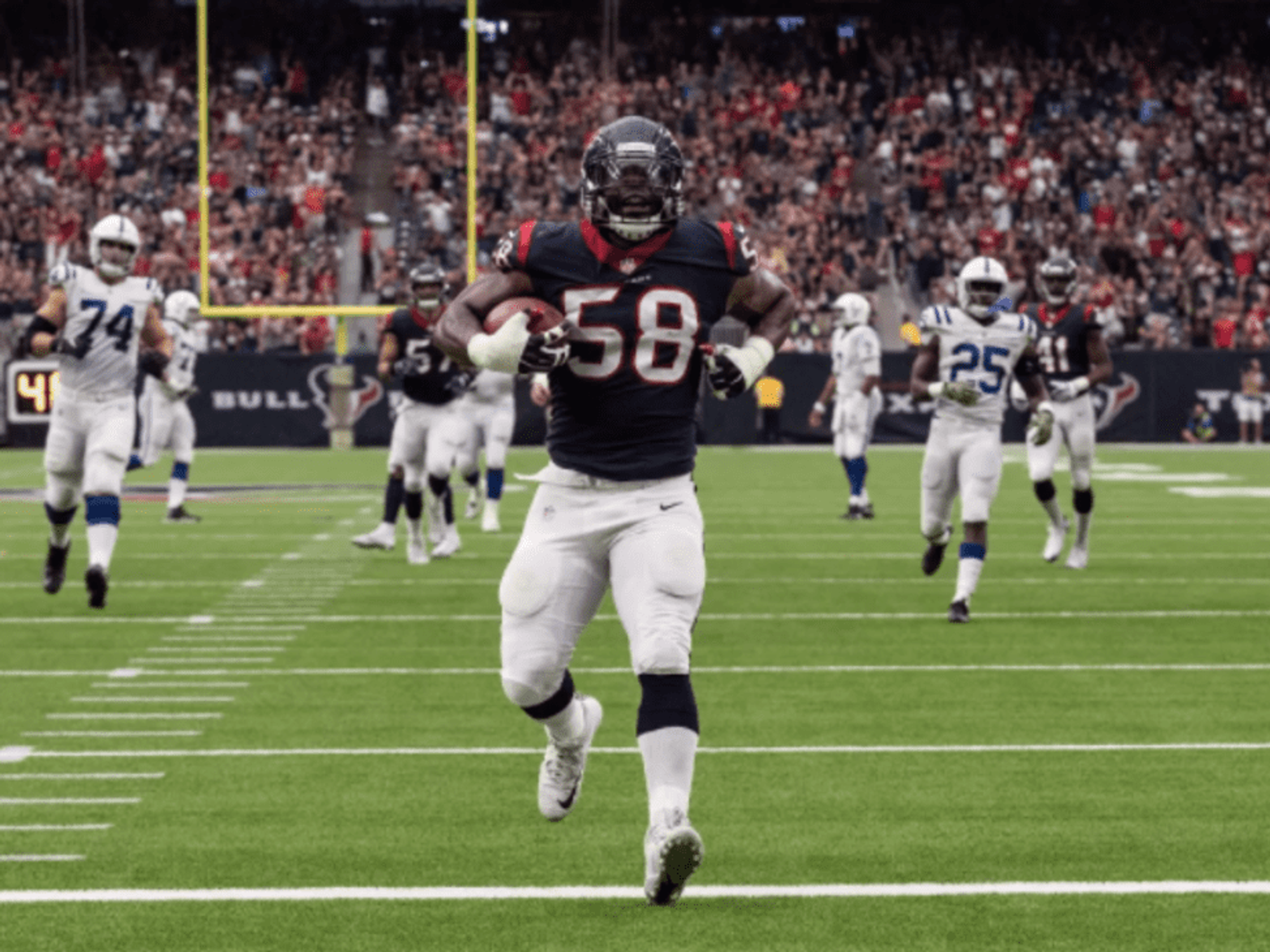 Lamar Houston's touchdown kept Texans in the game against Indianapolis Colts