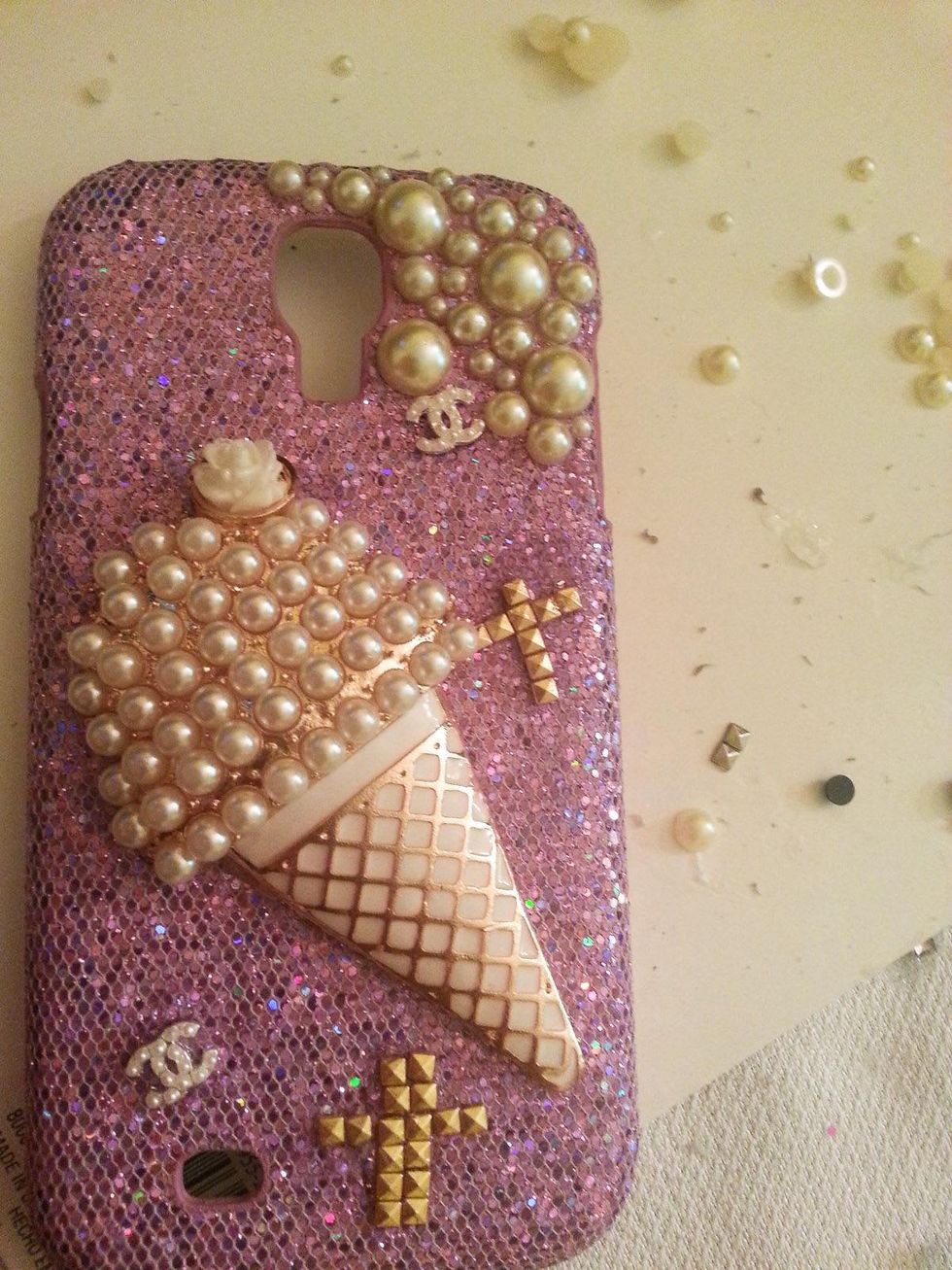 Laura Mitchell cell phone case