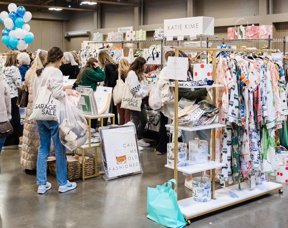 Le Garage Sale