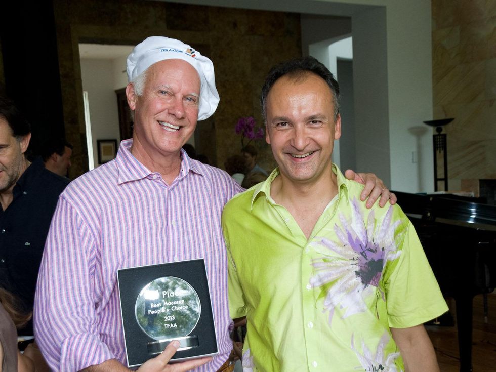 Le grand Concours Macaron Houston June 2013 Mickey Henry, winner of the Public Prize with Frederic Bontems, French Consul General