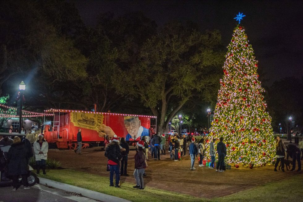 League City Christmas tree lighting