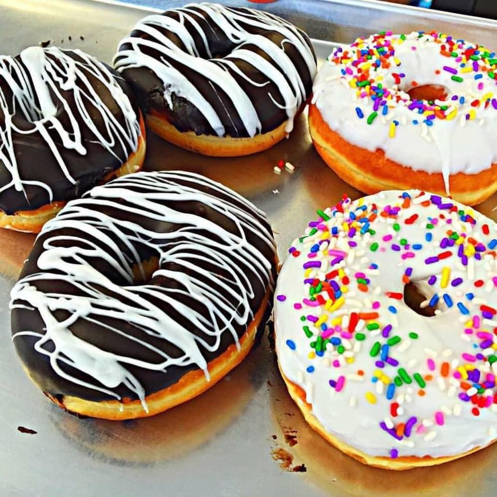 Lee's fried chicken and donuts