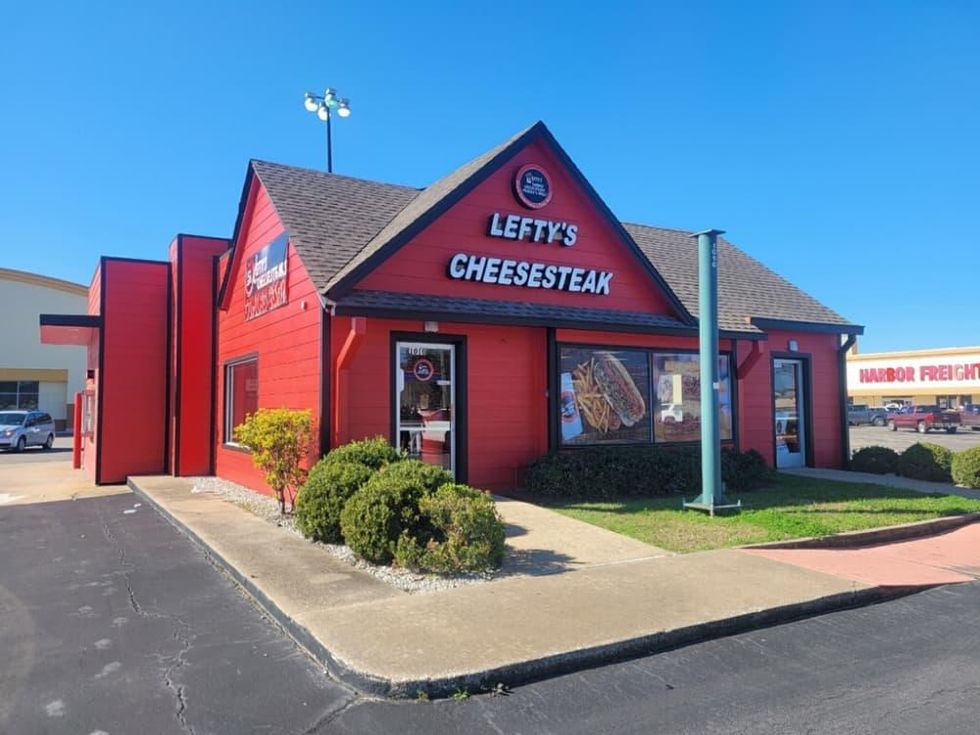 Lefty's Cheesesteaks Federal Rd exterior