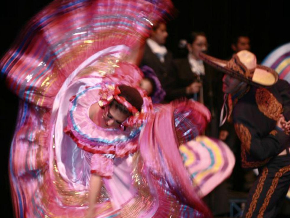 Leyenda Dance Company Mexican dancers