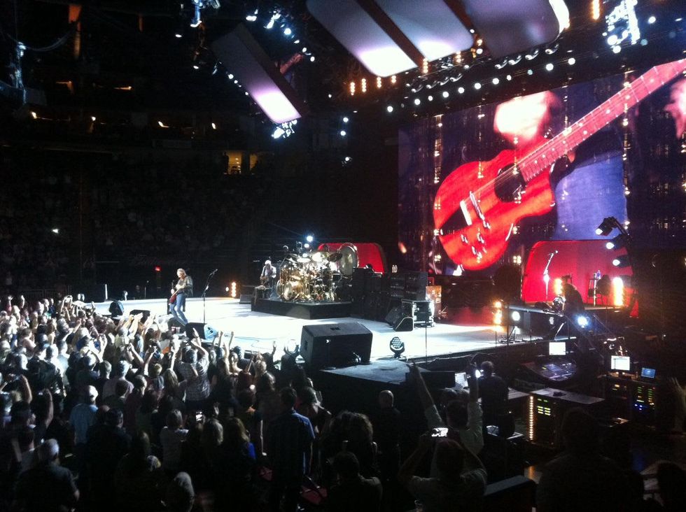 Lindsey Buckingham at Fleetwood Mac concert June 2014