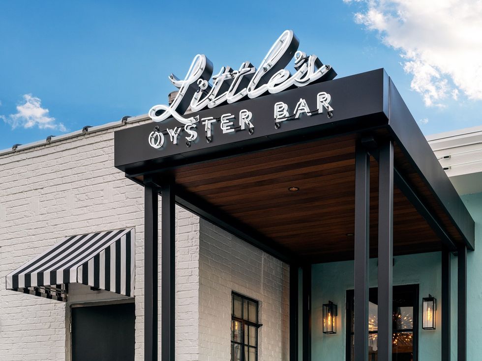 Little's Oyster Bar exterior