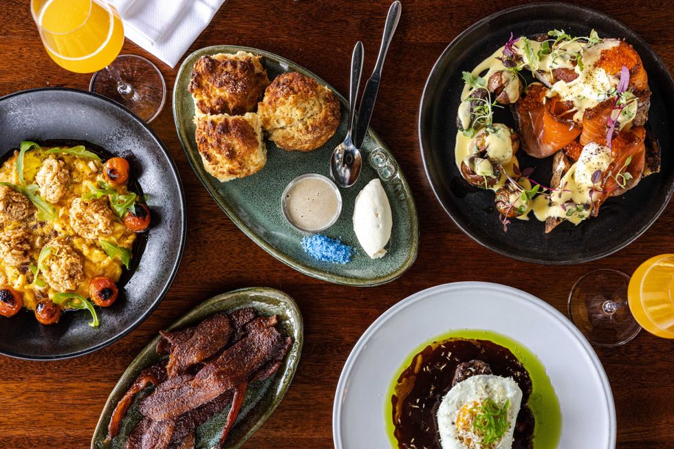 Little's Oyster Bar Mother's Day brunch