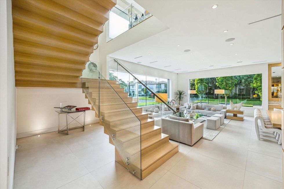 Living room of 311 Brown Saddle St