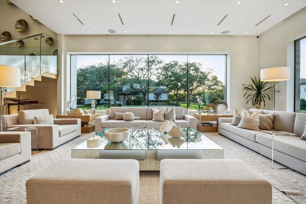 Living room with views of the street in 311 Brown Saddle St