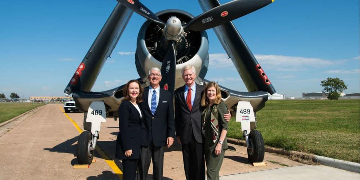 Lone Star Flight Museum presents Stearman Santa Flight Plan ...
