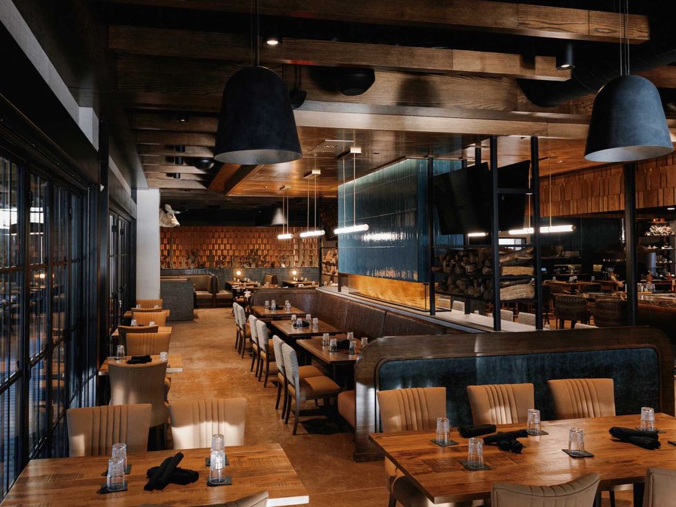 Long Weekend restaurant main dining room