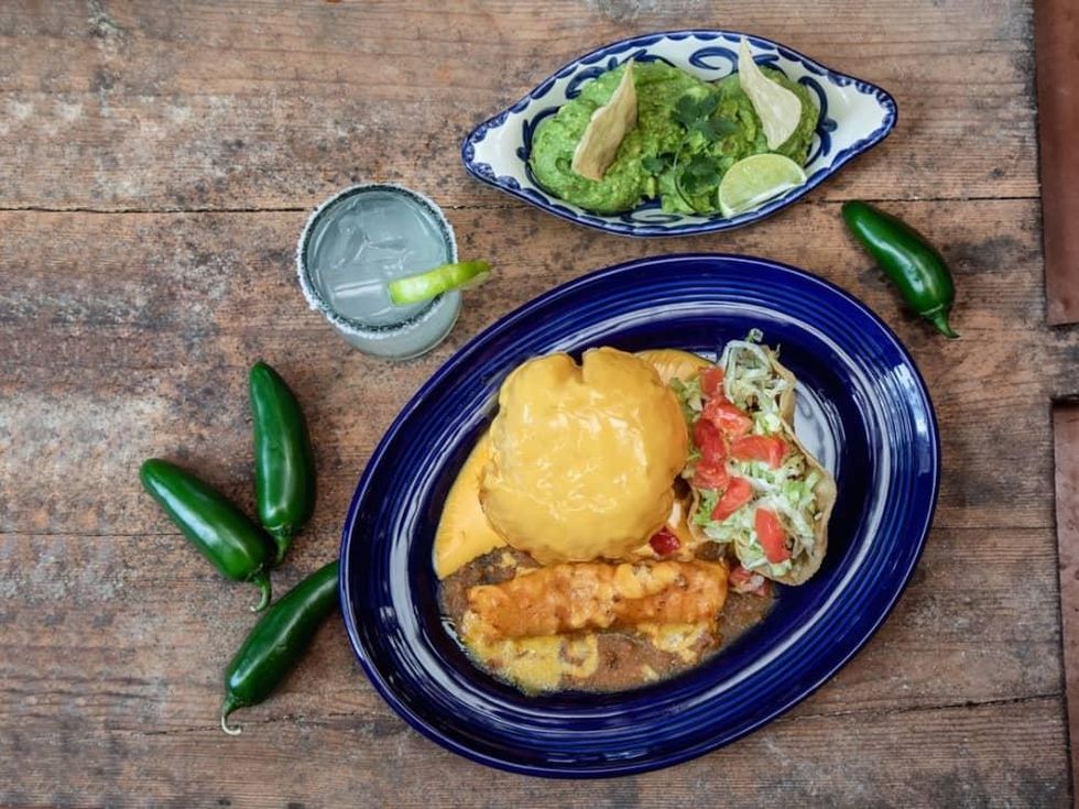 Los Tios Combination plate #6