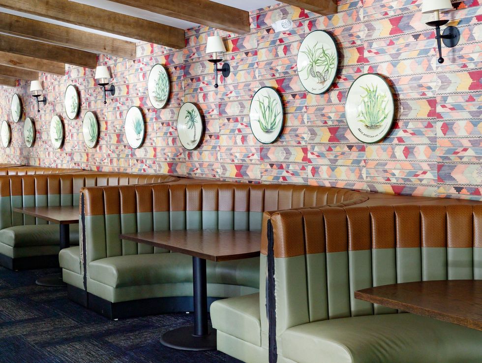 Los Tios West U interior