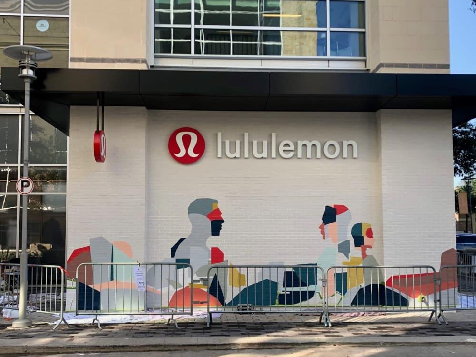 Apparel store Lululemon now open at Austin's Barton Creek Square