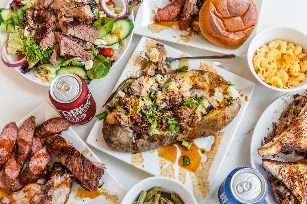 Lyric Market Mama's Texas Smokehouse