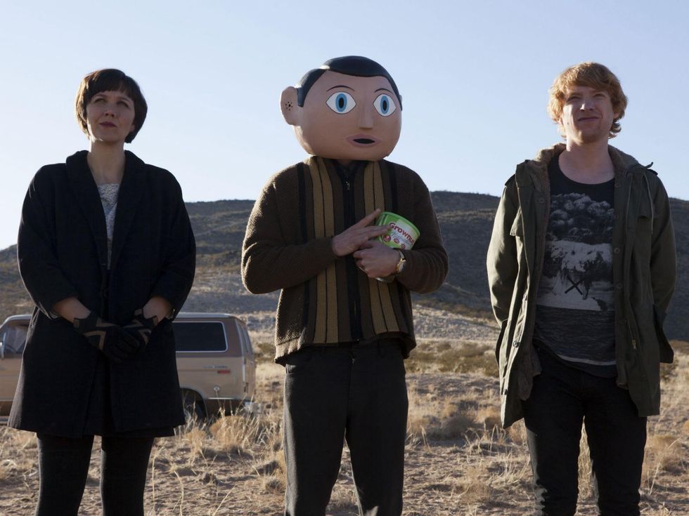 Maggie Gyllenhaal, Michael Fassbender and Domhnall Gleeson in the movie Frank