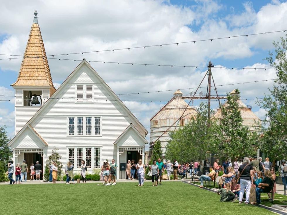 Magnolia Silos, church